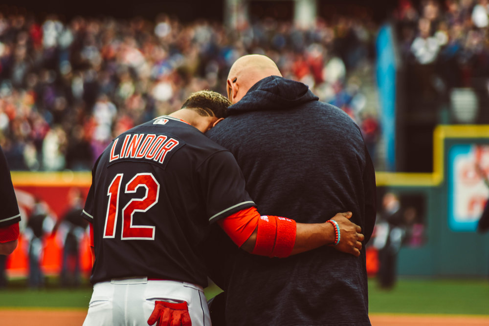  Francisco Lindor and Terry Francona embrace after a moment of silence to remember Francona's late father, Tito.&nbsp; 